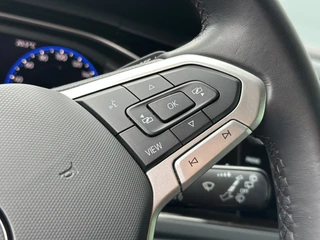 Volkswagen Polo 1.0 TSI DSG R-Line 110pk Adapt. Cruise | IQ light | 17 inch | Camera | Virtual | Carplay | Rijklaar incl. garantie / 18