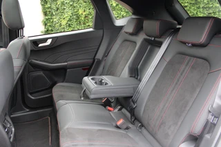 Ford Kuga 2.5 PHEV ST-Line X  | Panoramadak | BLIS | B&O | Winterpack / 47
