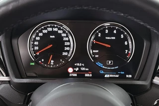 BMW X1 xDrive25e M Sport Stoelverwarming LED Sportstoelen Navi / 12