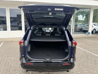 Suzuki Across 2.5 Plug-in Hybrid Style  | LED | Leder | Adaptive Cruise | Apple/Android | Stuurverwarming | Voor en achterbank verwarming | Camera / 12