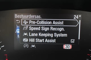 Ford Focus Wagon 1.0 EcoBoost Active Business | Trekhaak | Cruise Control | Winter Pack / 18
