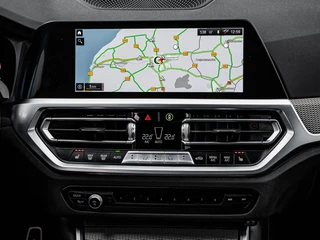 BMW 3-serie Touring M340i xDrive High Executive M Sport B58 | Panoramadak | Laser LED | Driving Assistant Prof | Trekhaak | HUD | Keyless | Memory | Ambianceverlichting | 19" | Dealeronderhouden | incl. BTW / 24