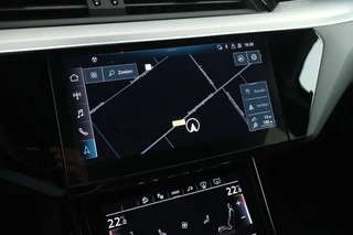 Audi Q8 e-tron 50 340pk quattro S Edition 95 kWh SOH 100% B&O HUD Keyless Stoelverwarming Camera Panoramadak Navigatie 2x S-Line / 23
