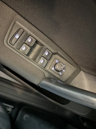 Volkswagen Tiguan 1.4 TSI PDC V+A/CARPLAY/NAVI/CRUISE/TREKHAAK/HEAD-UP/ENZ / 21