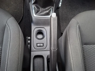 Dacia Duster 1.2 TCe 126pk Comfort Airco Cruise Trekhaak Hoge instap / 19