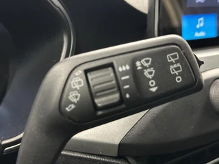 Ford Focus 1.0 EcoBoost Hybrid Connected CRUISE PDC / 23