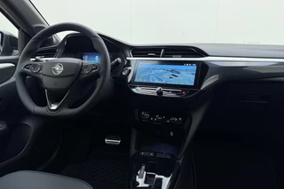 Opel Corsa 1.2 Turbo Hybrid Ultimate | NIEUW | € 5.500,- VOORRAADVOORDEEL | Massagestoelen | Leder Alcatanrabekleding |8 jaar fabrieksgarantie | Zwart dak | 17" Lichtmetalen velgen Diamant / 35