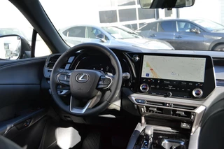 Lexus RX 450h+ Plug-in Hybrid 35th Edition DIRECT BESCHIKBAAR PANODAK 360-CAMERA STOELVENT HUD ELEK-STOELEN TIPLE LED / 33