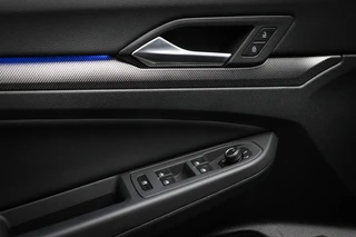 Volkswagen Golf 1.5 eHybrid GTE | LEDER | PANORAMADAK | HEAD UP | STOELVENTILATIE | STUURVERWARMING | TREKHAAK | 18" / 31