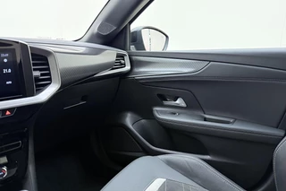 Opel Mokka 1.2 Turbo 130pk Ultimate | Climate Control | Adapt. Cruise control | Navi via Apple Carplay/Android Auto | Alcantara bekleding | Massagefunctie | Zwart dak | 18" Lichtmetalen velgen / 30