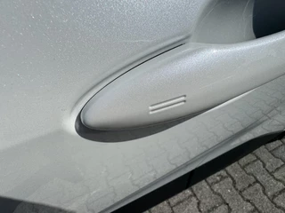 Toyota C-HR+ EXECUTIVE AWD 77 kWh NIEUW & DIRECT LEVERBAAR!! PREMIUM PACK PANO-DAK BLIND-SPOT PARK-SENSOREN 360° CAMERA STOEL/STUURVERW WARMTEPOMP EL-ACHTERKLEP / 13
