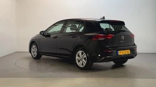 Volkswagen Golf 1.0 TSI 110pk Life Sfeerverlichting Navigatie Parkeersensoren App-Connect / 7