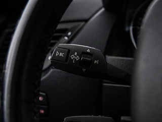BMW X1 SDrive18i M-sport | Panoramadak | Leder | Xenon | Navi | Harman&Kardon | Stoelverwarming | Climate control / 30