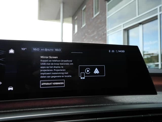 Peugeot 3008 1.2 Hybrid 136 GT | Demo | Stoel en stuurverwarming | Led | Navigatie | Achteruitrijcamera | Keyless entry en start | Parkeersensoren voor en achter | Climate control | Adaptive cruise control / 31