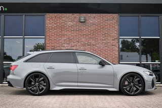 Audi RS6 Avant 4.0 TFSI quattro  Nardo Ceramic Pano Trekh Sportuitl HUD ACC Dynamic+ 4WS / 53