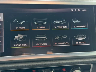 Audi Q3 35 TFSI S Line / Virtual / ACC / Led Matrix / Trekhaak . / 24