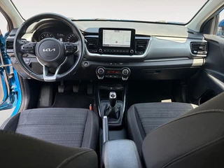 Kia Stonic 1.0 T-GDi MHEV DynamicPlusLine | Cruise Control | Climate Control | Navigatie | Camera | LM Velgen | Parkeersensoren | / 16