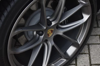 Porsche Cayenne Coupé 3.0 E-Hybrid Lightweight  | ACC | 22'' GT Design | Matrix PDLS+ | Carbon Dak | Luchtvering | 360 Camera | / 45