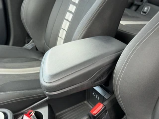 BMW 2 Series 218I Sport Line Automaat Navi Cruise LED / 35