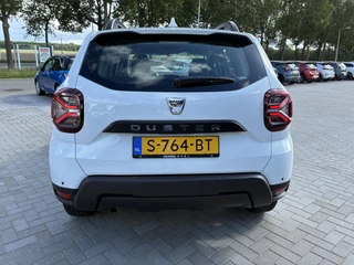 Dacia Duster 1.3 TCe Comfort | Airconditioning | Cruise control | Parkpilot | Apple Carplay/Android Auto | Elektrisch Pakket | LM-Velgen / 7