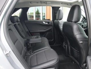 Ford Kuga 2.5 PHEV 225PK Titanium | SOH 93% | Panoramadak | Trekhaak | / 38