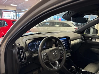 Volvo XC40 1.5 T5 Plug-in hybrid Plus Dark /pano/memory/navi/harman kardonc/camera / 10