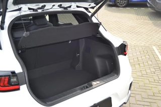 Lexus LBX 1.5 Cool 2WD ELEK-STOEL STOELVERWARMING KEYLESS ELEK-KOFFERKLEP BLIND-SPOT / 36
