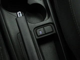 Hyundai i10 1.0i i-Premium Navigatie | Stoelverwarming | Cruise control / 37