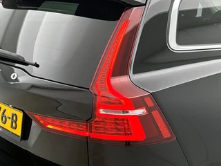 Volvo V60 2.0 T6 Plug-in hybrid AWD Core Bright NAVI & CARPLAY | AD_CRUISE | FULL-LED / 35