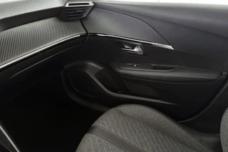 Peugeot 208 1.2 PureTech 75 Active / 30
