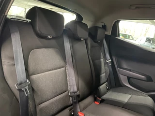 Renault Clio 1.0 TCe Zen/ Nederlandse auto/ Parkeersensoren achter/ Airco/ Apple carplay/ Android / 26