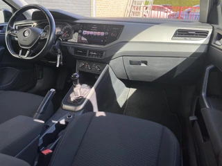 Volkswagen Polo 1.0 Comfortline  | apple carplay - android auto | airco | cruise control | bluetooth | lichtsensor | NL auto / 16