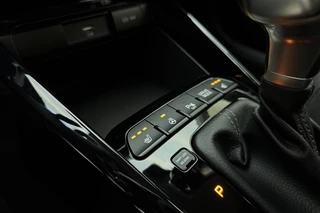 Kia Rio 1.0 T-GDi 100 PK | Automaat | Trekhaak | Stoelverwarming | Mirror Screen | Stuurverwarming | Start/stop | Climate Control | Parkeersensor | 1e eigenaar | Android/Apple carplay | Cruise control | Shift lock release / 26
