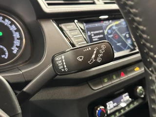 Skoda Fabia Combi 1.0 TSI Ambition AUTOMAAT TREKHAAK CARPLAY NAVI CRUISE ECC LM. / 24