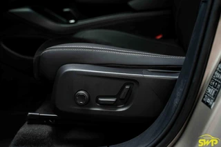 Volvo XC40 1.5 T4 Plug-in hybrid Plus Dark | Memory | Navi | Camera | Harman Kardon / 5