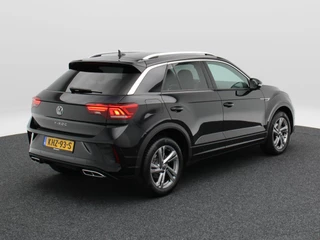 Volkswagen T-Roc 1.5 TSi 150 Pk Automaat R-Line Business | Trekhaak | Stoelverwarming | Camera | Adaptive Cruise | Carplay | Navigatie | 17 Inch | 20.604 Km !! / 2