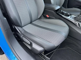 Peugeot 2008 1.2 Turbo 130 PK Allure Pack | Trekhaak 1200 KG | Navigatie | 3D Virtual Cockpit | Stoelverwarming | LED Verlichting | Half Lederen Bekleding | Keyless Start | Climate Control | Cruise Control | 17 Inch Lichtmetalen Velgen | / 37