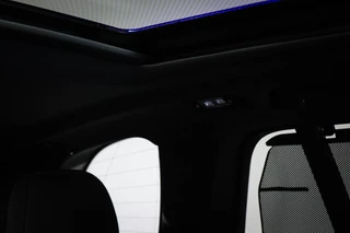 BMW X5 xDrive50e M-sport | PANORAMADAK | INDIVIDUAL VOLLEDER MERINO | HEAD UP | HARMAN KARDON | 360 CAMERA | MAXTON | 22" | / 17