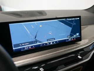 BMW X5 xDrive50e M-Sport Panoramadak | Massage | Harman Kardon / 17