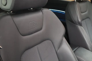 Audi Q8 e-tron 50 340pk quattro S Edition 95 kWh SOH 100% B&O HUD Keyless Stoelverwarming Camera Panoramadak Navigatie 2x S-Line / 43