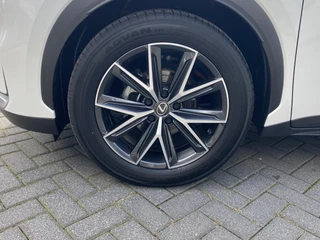 Lexus LBX 1.5 Cool 2WD / 9