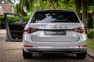 Škoda Superb Combi 1.4 TSI iV Sportline Business  Panorama Matrix ACC 360 Camera / 28