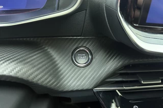 Peugeot 208 1.2 Hybrid 145 e-DCS6 GT | 17 Inch | Automaat | Achteruitrijcamera | Apple carplay | Voorstoelen verwarmd | / 26
