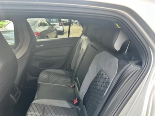 Volkswagen Golf 1.5 ETSI 2x R-LINE BNS+ DSG AUTOMAAT / 28