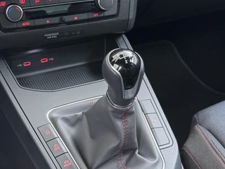 SEAT Ibiza 1.0 EcoTSI FR 18 INCH| PARKEERSENSOREN| RIJKLAAR GELEVERD INCL. 12 MND BOVAG GARANTIE|  ORIGINEEL NEDERLANDS GELEVERD NAP| FULL LED| CARPLAY / 40