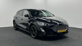 Ford Focus 1.0 EcoBoost Hybrid Trend Edition Business CAMERA / 4