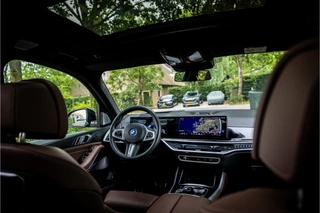 BMW X5 xDrive50e M Sport Pro  Bowers & Wilkins Sky Lounge Massage Crafted Clarity Soft Close / 31