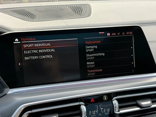BMW X5 XDRIVE 45E M-Sport Panodak Head-Up 94% SOH 360 Camera / 49