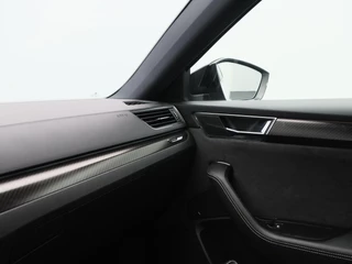 Škoda Superb Combi 1.5 TSi ACT 150 Pk Automaat Sportline Business | Trekhaak | Stoelverwarming | Panorama dak | Camera | Canton Audio | Alcantara | CarPlay | 18 Inch / 39