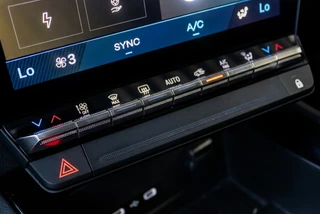 Renault Austral 1.2 E-Tech Full Hybrid 200PK Techno Esprit Alpine Camera l Keyless l Adaptive / 17